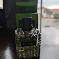 Valentino Born in Roma Donna Green Stravaganza