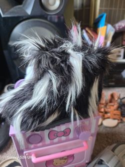 Kids shoes size 10