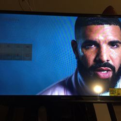 32 Inch Furrion Tv