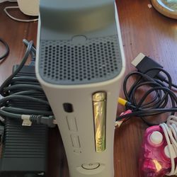 Xbox 360 With Controller And 2 Games Works 