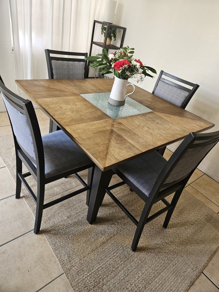 Tall Table
