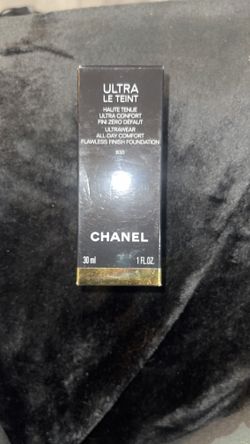 Chanel Finish foundation: SHADE B30