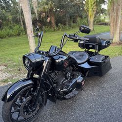 2017 Harley Road King 