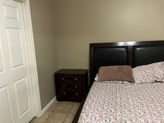 Bedroom set