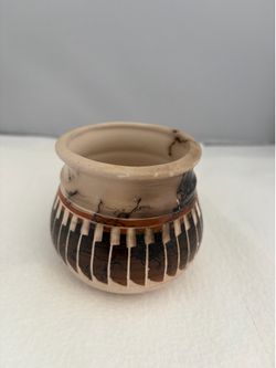 Mini Native American Horsehair Pottery Pot - Piano Keys Motif (Signed Luz)