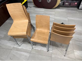 11  gently used fairly new chairs