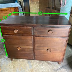 1 Drawer , 2 Door Cabinet