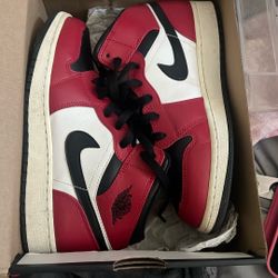 AIR Jordan 1 MID 6y