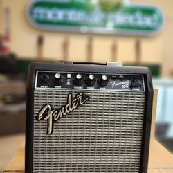 Fender Frontman 10G Guitar Amp.
