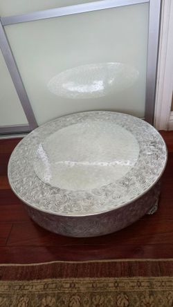 Big cake stand