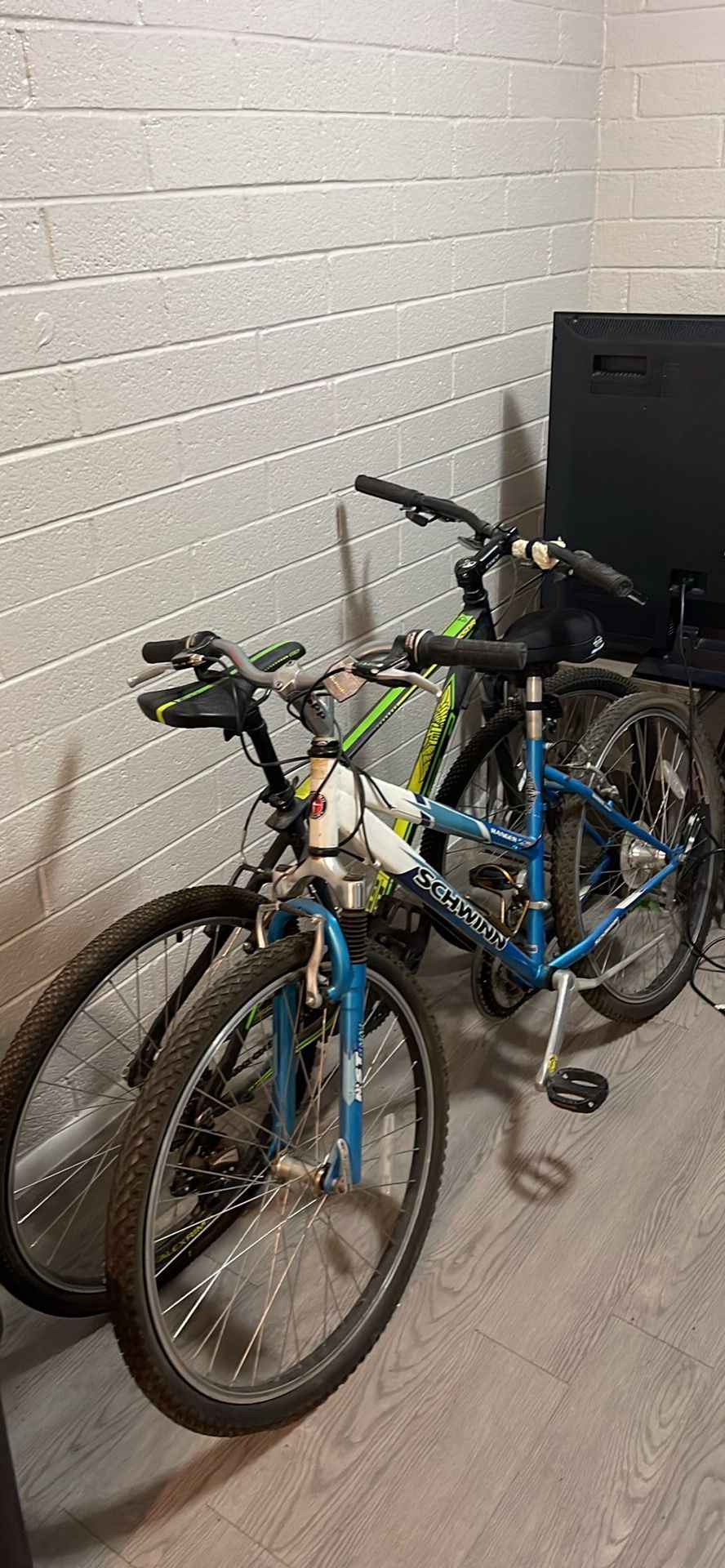 Selling My Two Bicycle For One Price 100 Bucks Cause im Moving