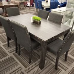 7pc Dining Room Set 