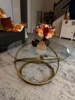 Coffee and side table
