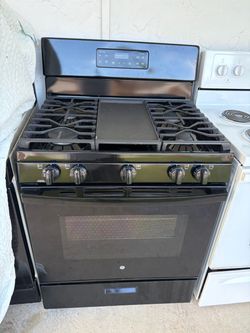 LIKE NEW GE BLACK GAS STOVE ESTUFA DE GAS NEGRA