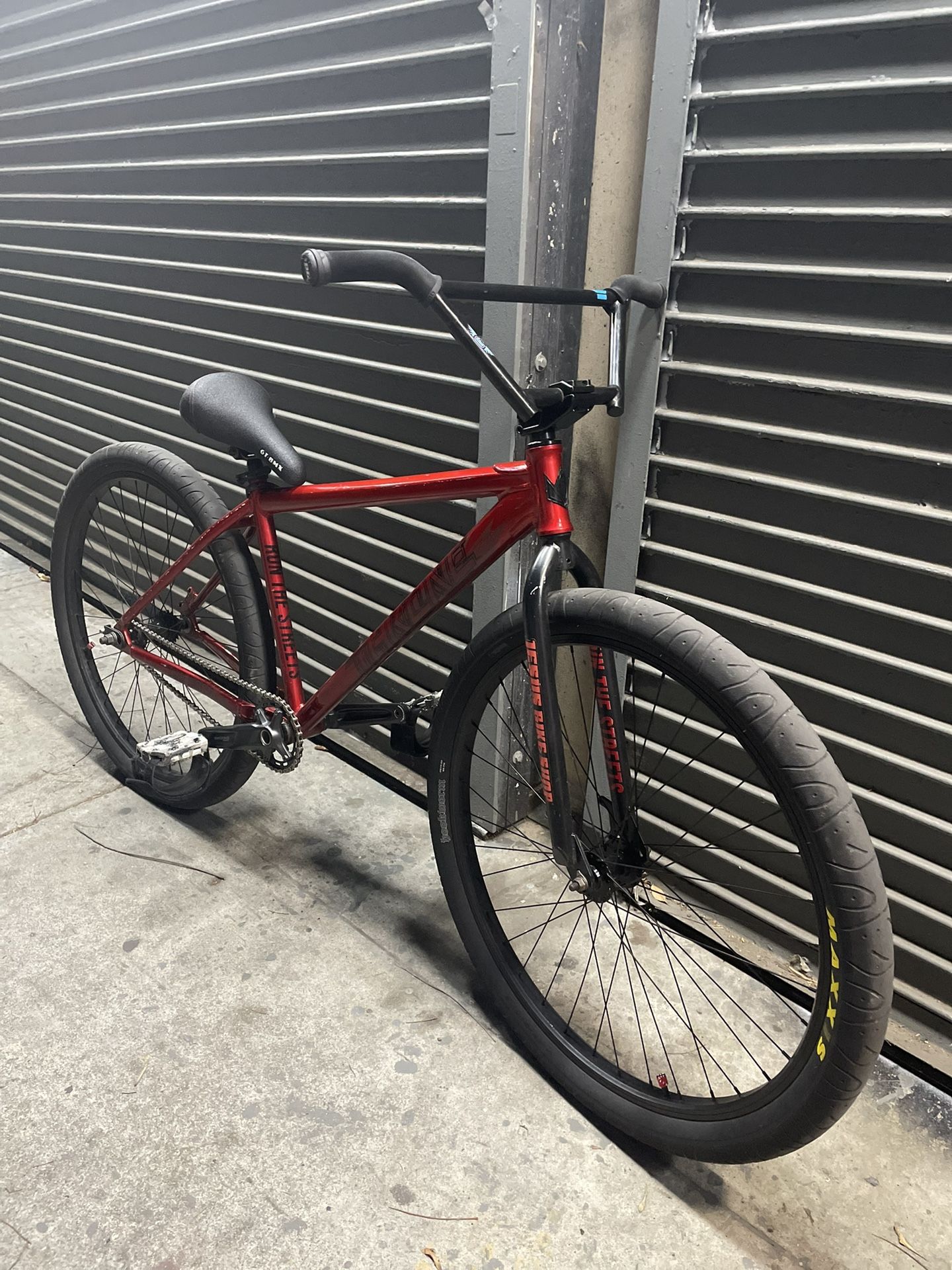 Red 29” Throne Coraline
