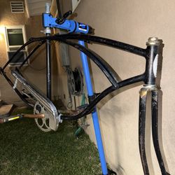 1980 Chicago Schwinn Cruiser 26” Frameset