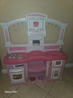 Play kitchen