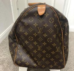 Beautiful Authentic Louis Vuitton Keepall 55 Duffle Bag for Sale in