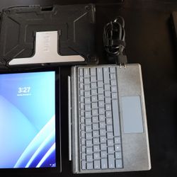 Microsoft Surface Pro 7 With Keyboard Charger And Case