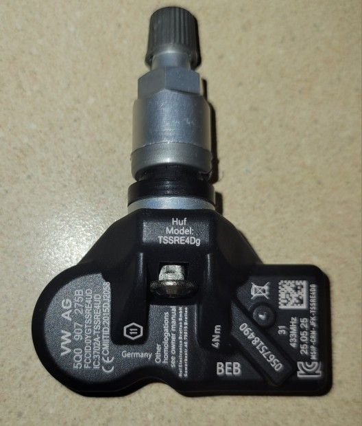 Audi/Volkswagon/Porsche Genuine Oem Tpms Tire Pressure Monitoring Sensor