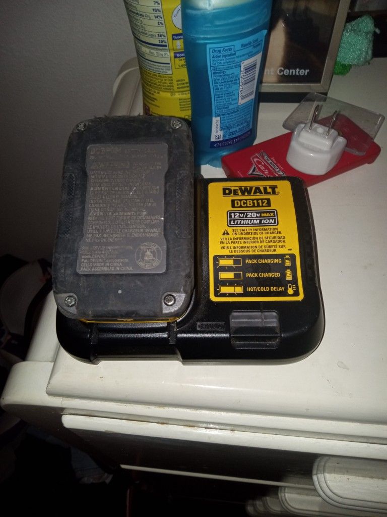 DeWalt Charger B Battery