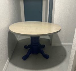 Round Table