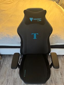 Secretlab Titan Gaming Chair