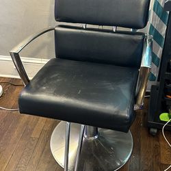 Salon chair 