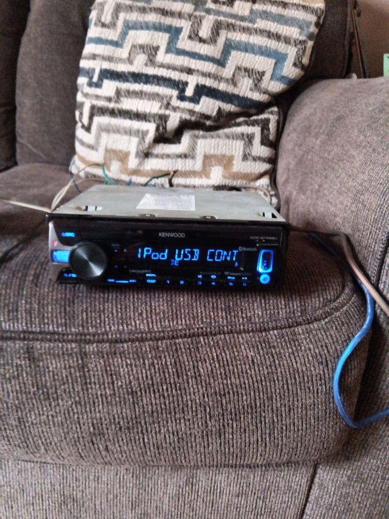 Kenwood Car Stereo With Bluetooth USB Aux 3 RCA Outputs Cd