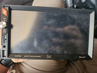 8" Touchscreeb Radio