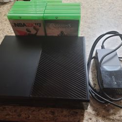 Pre-owned XBOX BUNDLE 