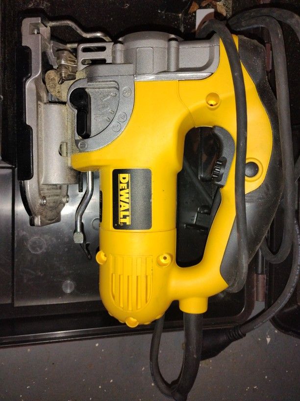 DeWalt Jigsaw 701W