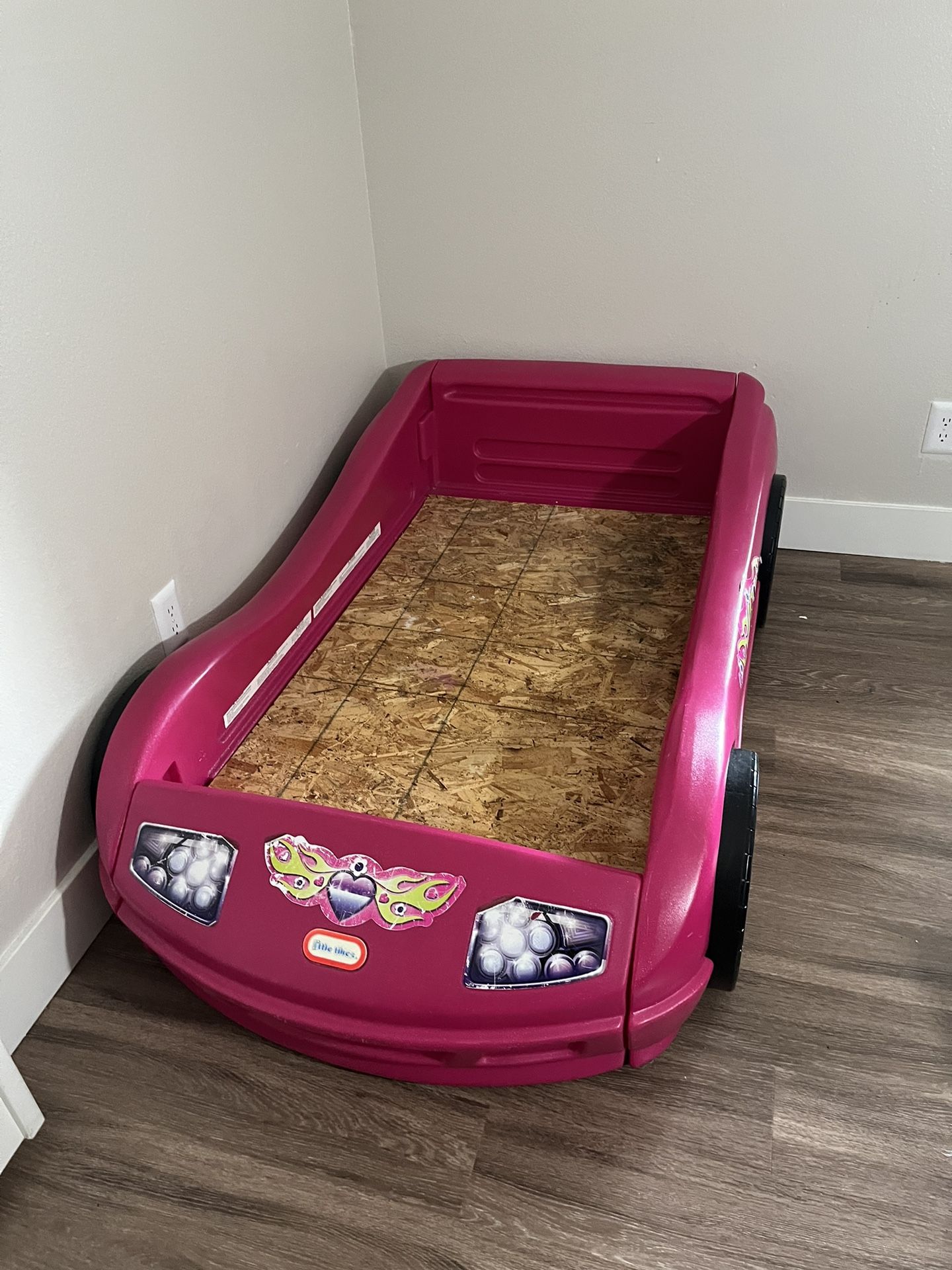 Toddler Race car Bed Nursery furniture Decor