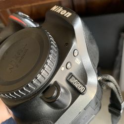 Nikon D5200 24mp & Kit Lens