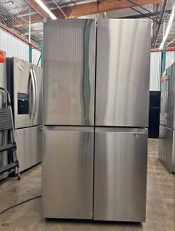 BRAND NEW SAMSUNG BESPOKE 4-Door French Door Refrigerator – Delivery/Warranty Available - NEW - Save $1,650 (61% Off)