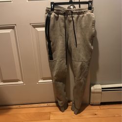 American Eagle Joggers adult size small excellent condition