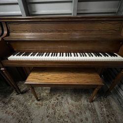 SALE! YAMAHA M212 UPRIGHT PIANO! FREE DELIVERY & TUNING! + WARRANTY!