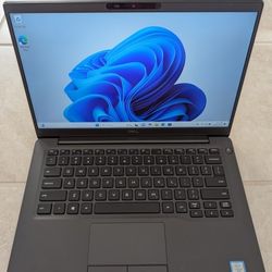 Touchscreen Laptop Excellent Condition 