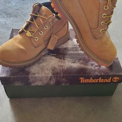 Timberland Women's Shoes Size 8.5