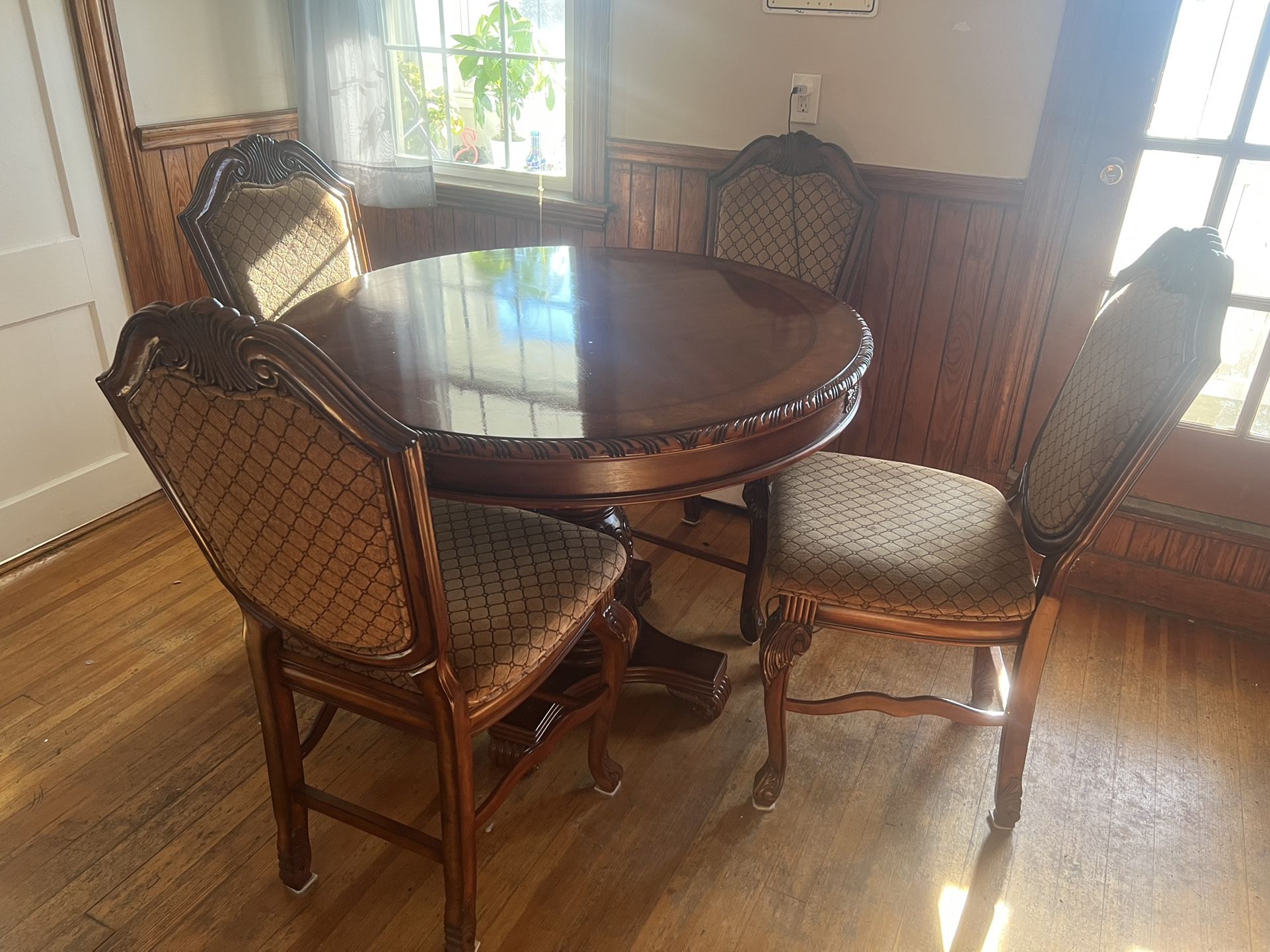 (Price Negotiable) BEAUTIFUL SOLID WOOD TABLE W/ MATCHING CHAIRS