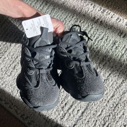Yeezy 500 Size 7