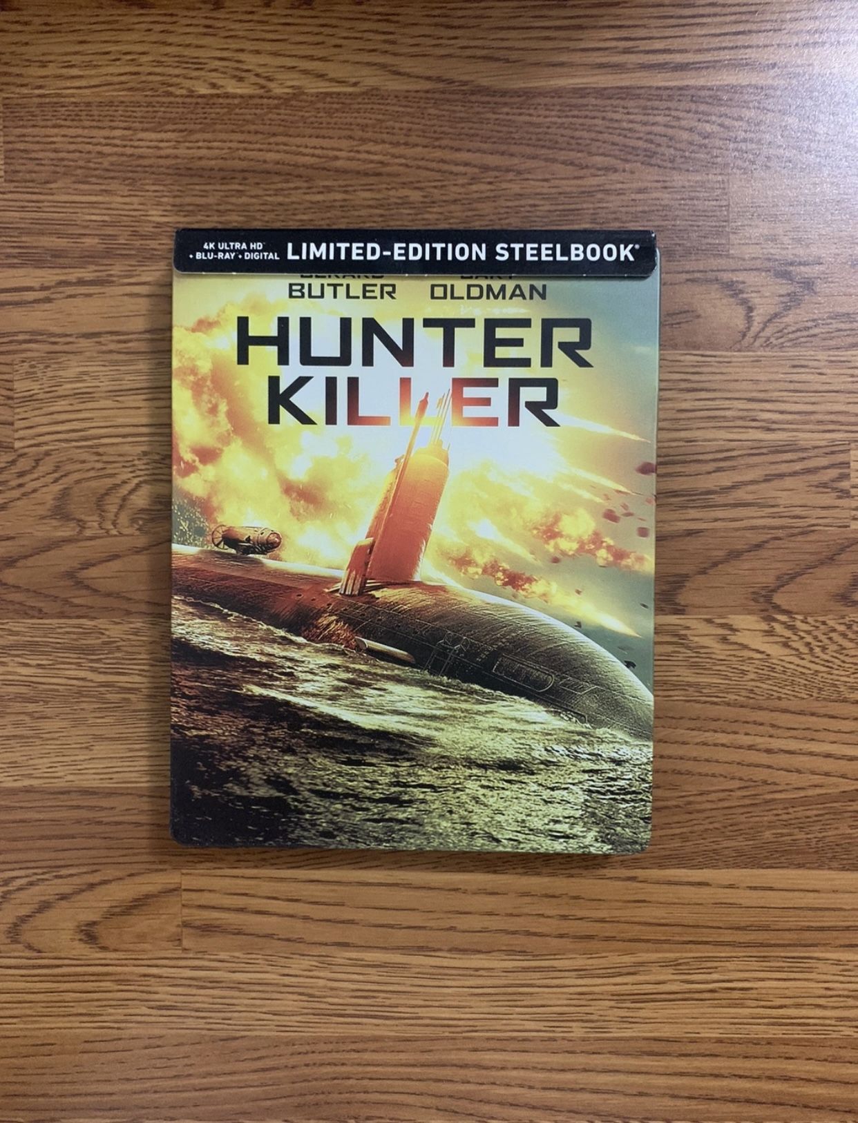 Hunter Killer 4K UHD Blu-ray Combo Pack [4K UHD Blu-ray + Blu-ray + Limited-Edition Steelbook]