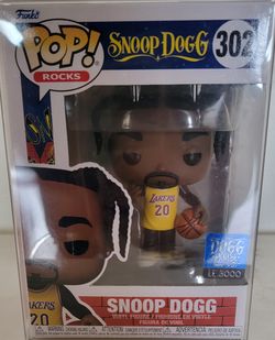 Snoop Dogg In Lakers Jersey Funko Pop