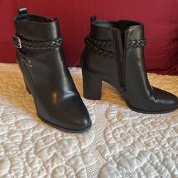 New Never Worn Black Boots Size 10