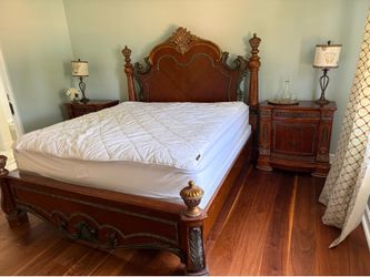 Pulaski furniture king bed and dressers