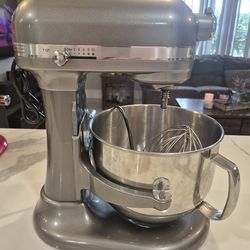 7qt Kitchenaid Pro Line stand mixer