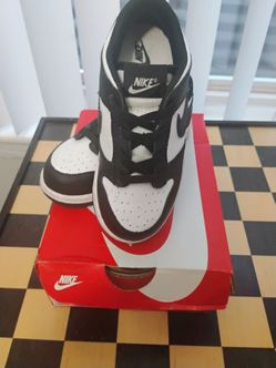Nike Dunk low (TDE) Size 10c