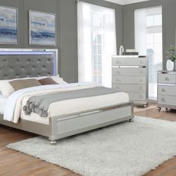 ‼️Sale‼️ 5PC Metallic Led Bedroom Set