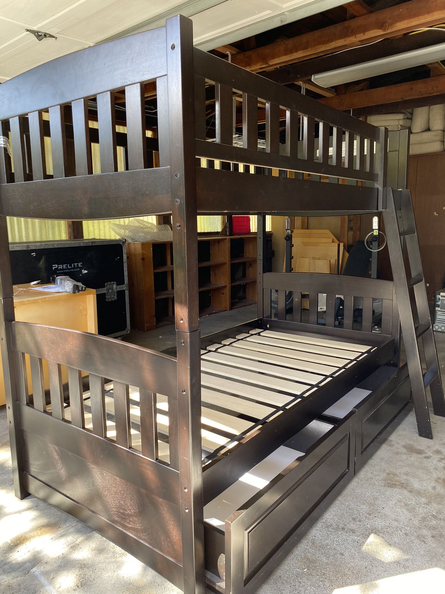 Cinnamon Twin Twin  Bunk Beds By Night And Day Furniture 