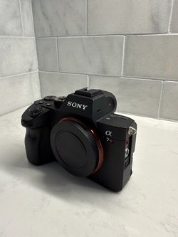 Sony A7R III – $1,100